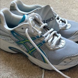 ASICS Gel Galaxy 4 Size 7